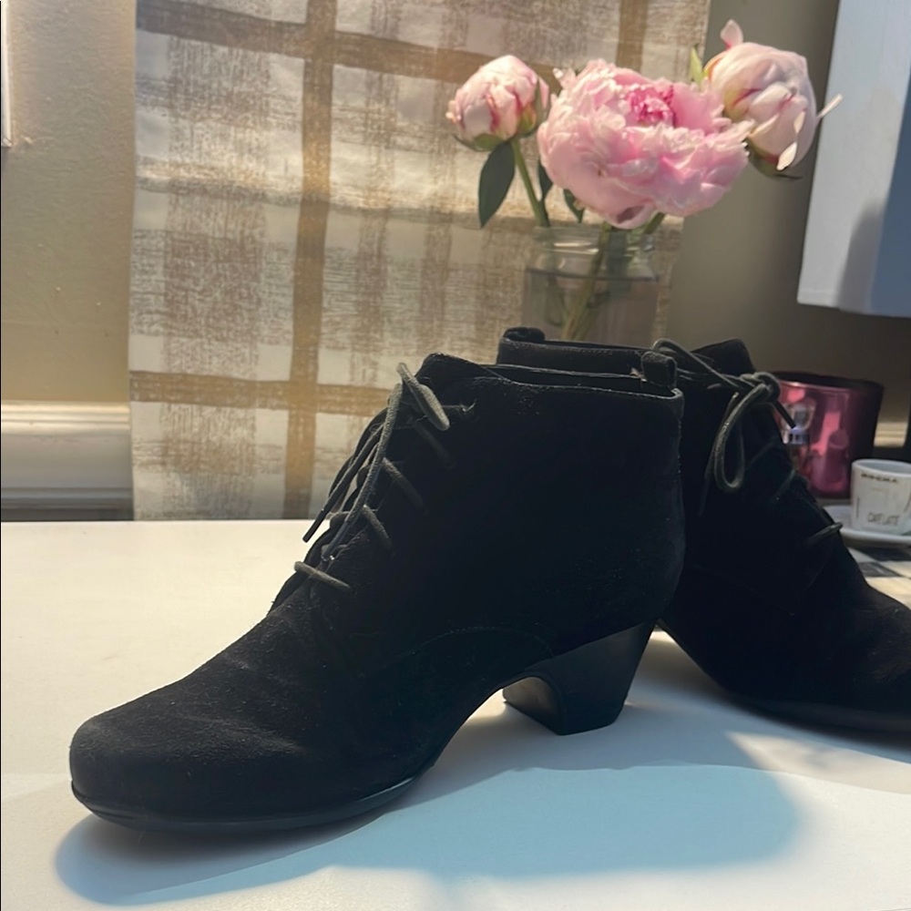 Clarks Black Ankle Suede Boots with Classic Laces - Picture 6 of 16